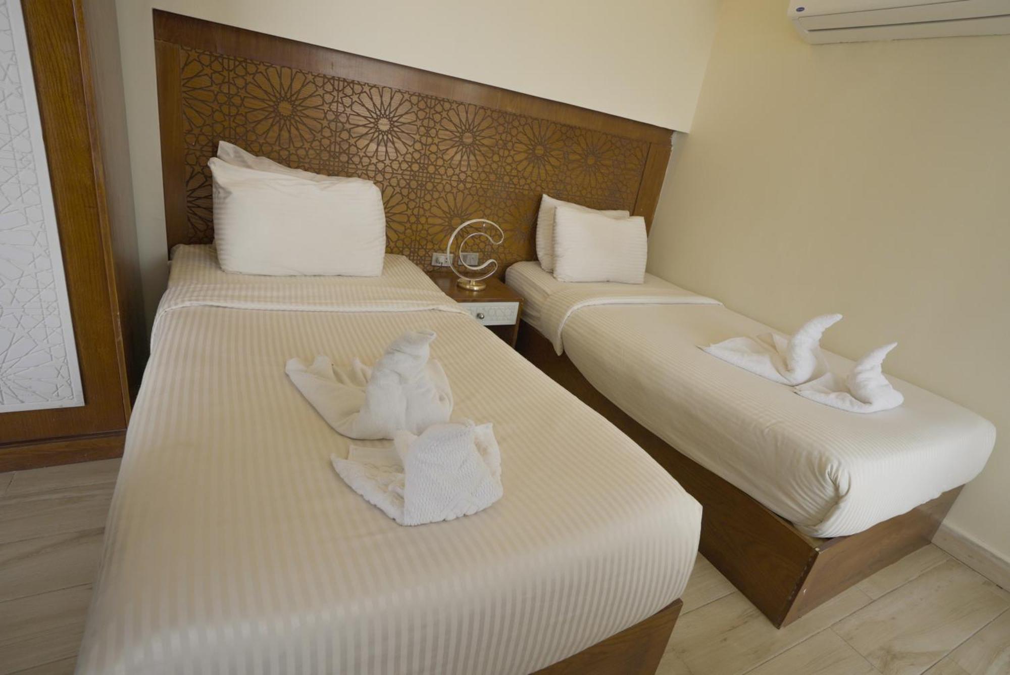 Queen Cleopatra Pyramids Hotel Kairo Eksteriør billede